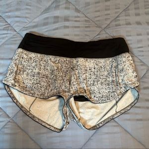 Lululemon Speed Short Size 6 Grey Limited Edition